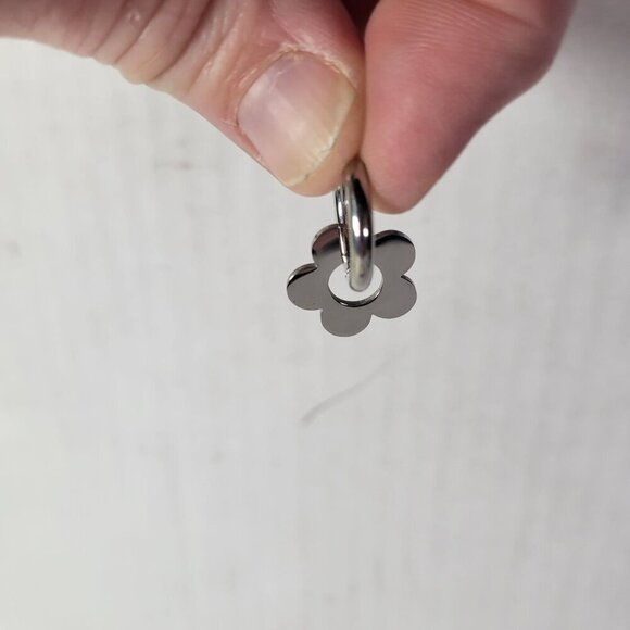 Revolve Peter & June Silver-Tone Dainty Modest Flower Charm Floral Hoop Earrings - Picture 3 of 4
